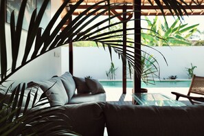Outdoor pool - Palm Paradise (Lembongan Island)