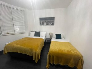 House | 3 bilik tidur, seterika/papan seterika, Wi-fi percuma 