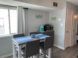 Dining - Partial Ocean Views, One Row Back, Cute and Comfortable Carolina Beach Condo. (Carolina Beach)