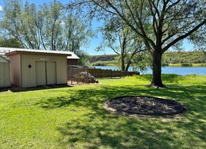 Property grounds - 
A nostalgic haven beautifully located moments from the Blackfoot Reservoir (Soda Springs)