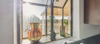 LAZY H BAR RANCH ESTATE, 3 /2,  AC, Pool, Hot Tub, BBQ, Horses and Dogs Welcome!