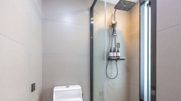Business Room | Bathroom