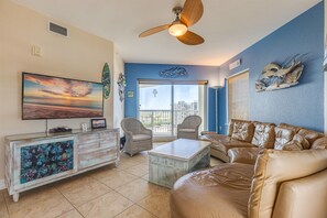 Tv, böcker och ett filmbibliotek