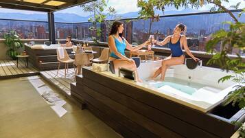 Bain à remous intérieur