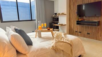 1 bedroom, bed sheets