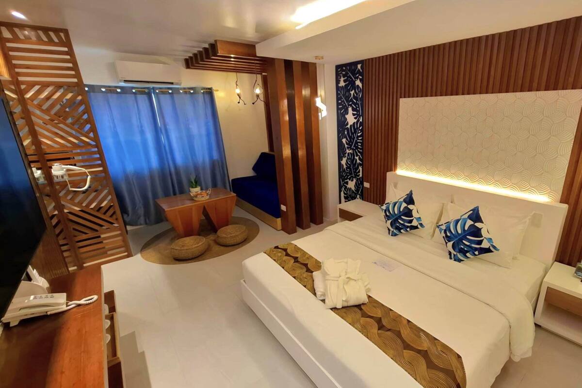 Kamar Deluks | Wi-Fi gratis dan seprai linen