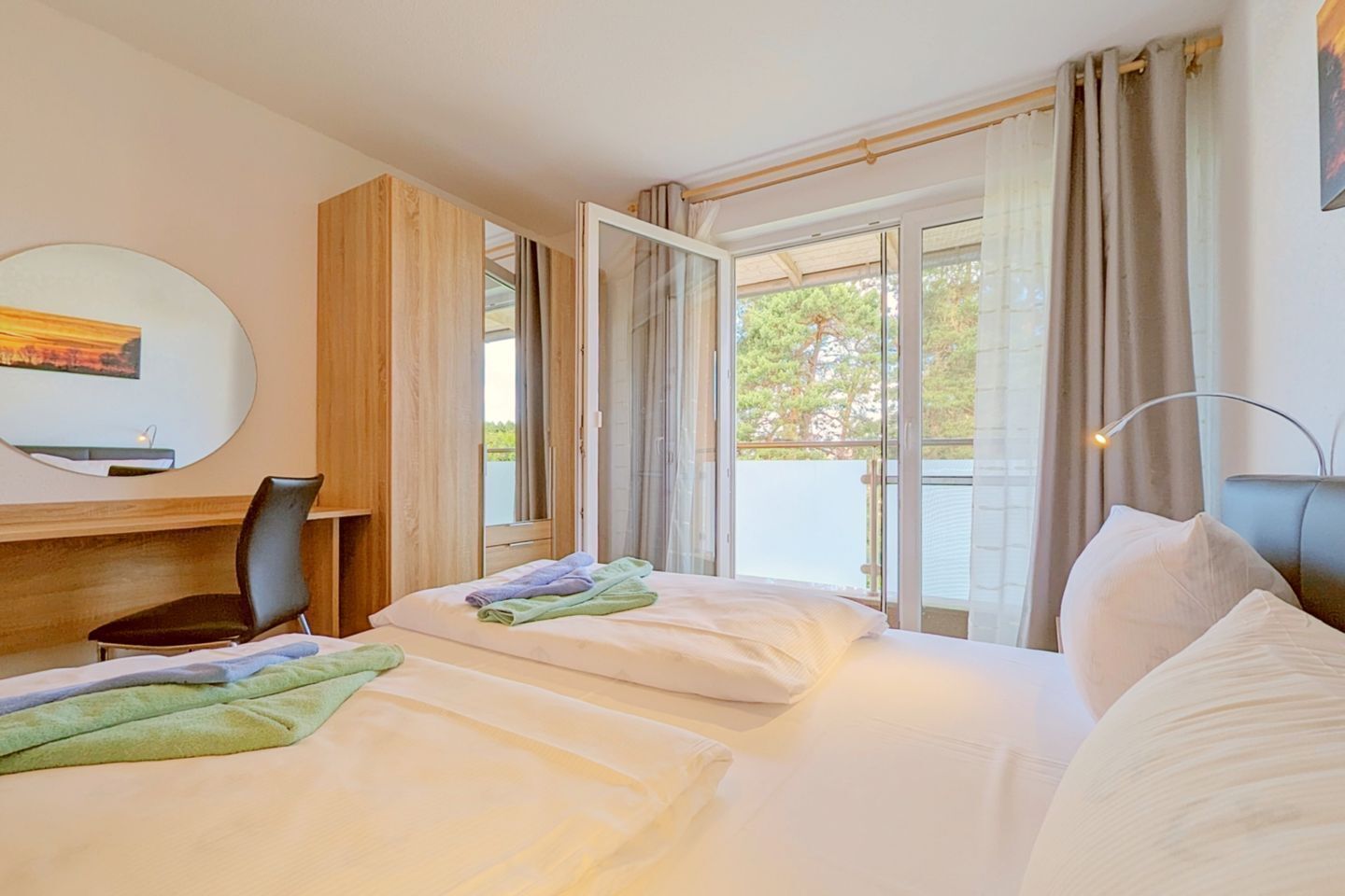 2 chambres, fer et planche à repasser, Wi-Fi, draps fournis