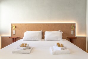 3 bedrooms, iron/ironing board, free WiFi, bed sheets - Spanish Steps Exclusive 3BDR (Roma)