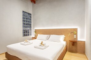 3 bedrooms, iron/ironing board, free WiFi, bed sheets - Spanish Steps Exclusive 3BDR (Roma)