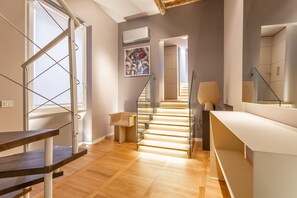 Interior - Spanish Steps Rooftop Penthouse (Roma)