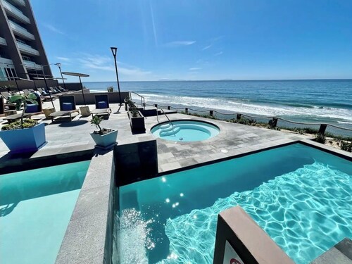 Luxurious Ocean View Apartment 