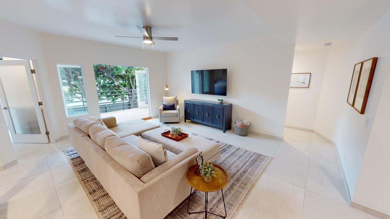 Luxury 3 Bedroom Condo Retreat in Coronado's Serene Locale