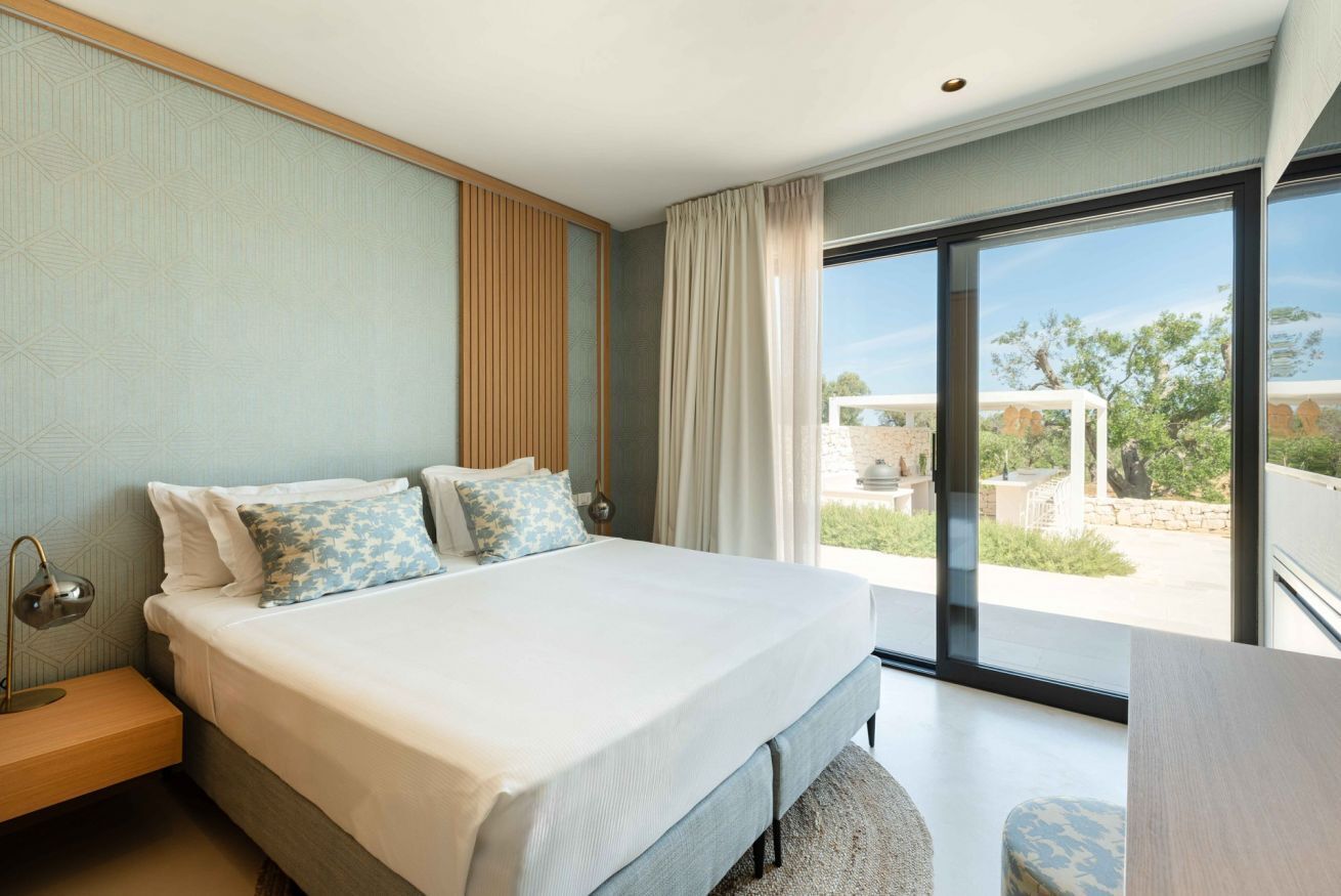 4 habitaciones, tabla de planchar con plancha, cuna de viaje y wifi 