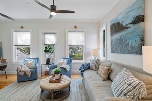 Smart TV - Your perfect getaway on 30A! Just steps from the public beach! Heated Pool too! (Santa Rosa Beach)