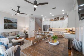 Smart TV - Your perfect getaway on 30A! Just steps from the public beach! Heated Pool too! (Santa Rosa Beach)