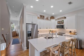 Fridge, microwave, oven, stovetop - Your perfect getaway on 30A! Just steps from the public beach! Heated Pool too! (Santa Rosa Beach)