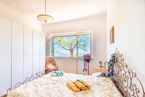 3 habitaciones, tabla de planchar con plancha y wifi gratis 