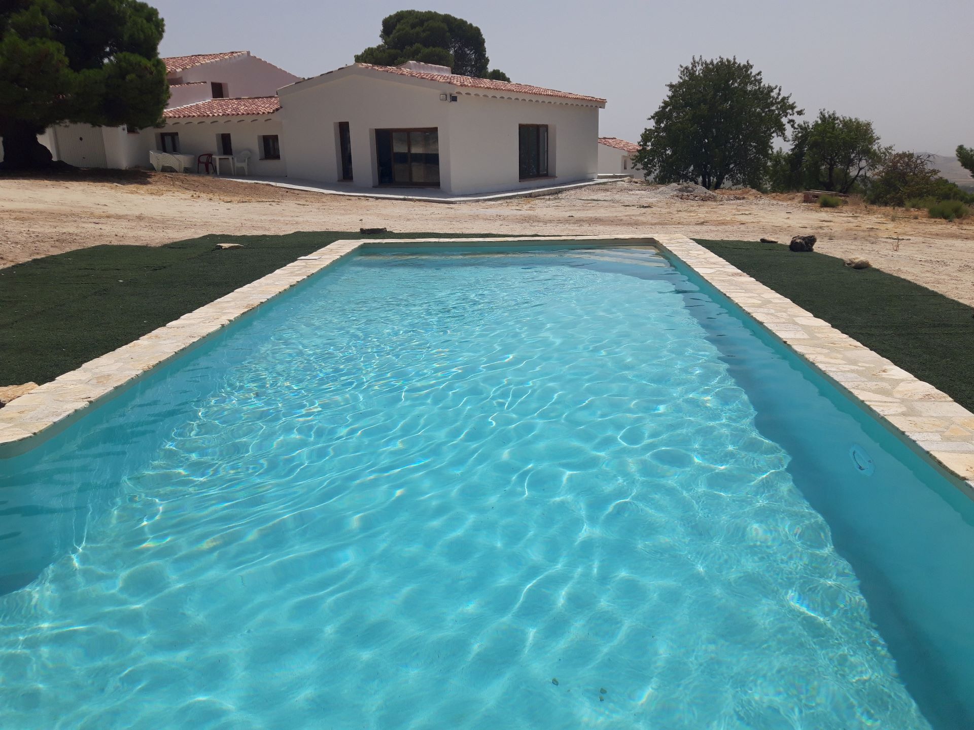 Una piscina cubierta