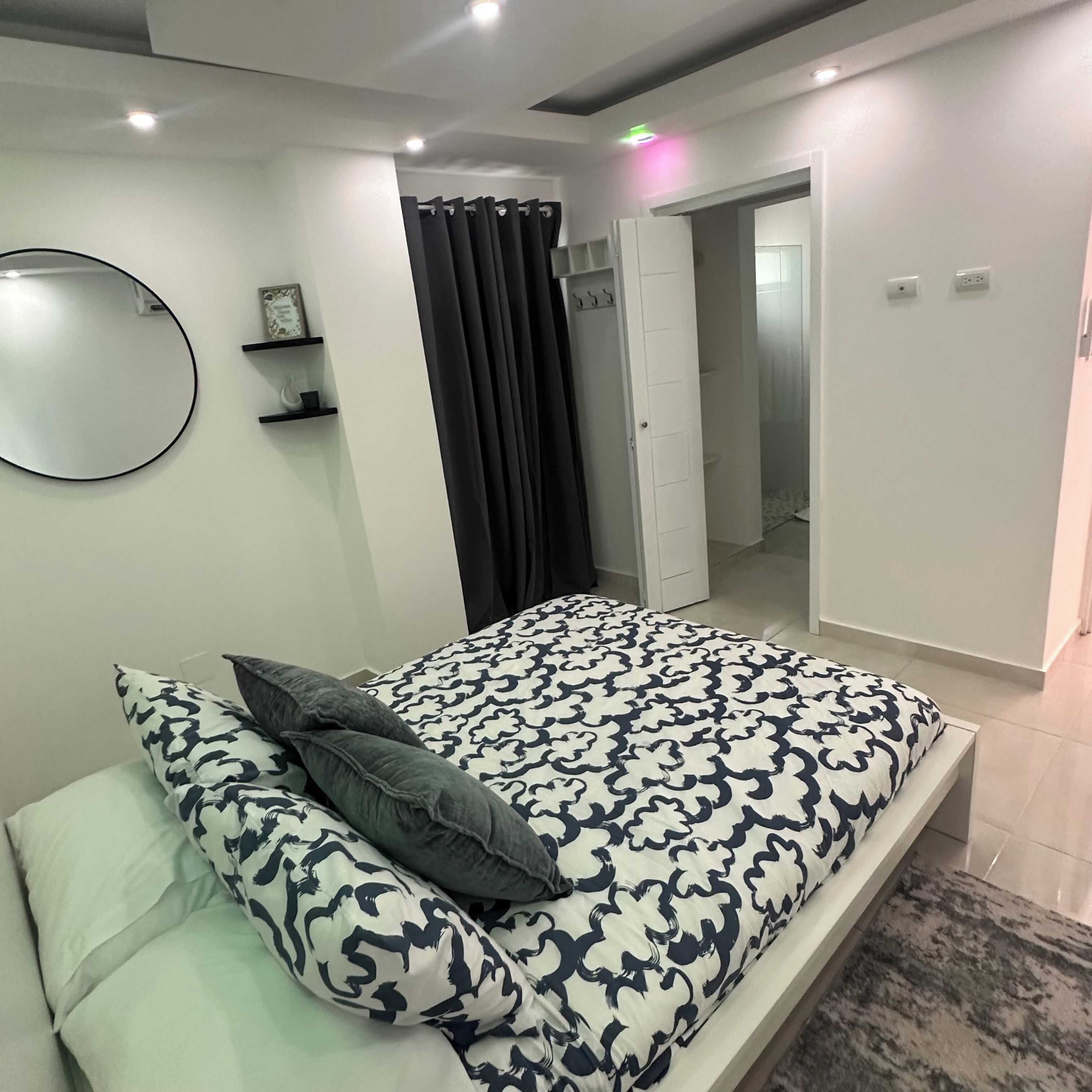 クラシック アパートメント プールビュー | 2 室のベッドルーム、エジプト綿のシーツ、高級寝具、羽毛の掛け布団