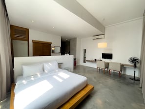 Studio Deluxe | Bureau, chambres insonorisées, Wi-Fi gratuit, draps fournis