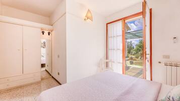 1 camera, Wi-Fi, lenzuola