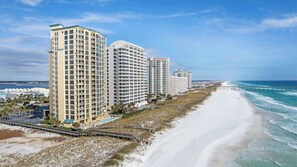 On the beach - Caribbean Resort 1802 (Navarre Beach)