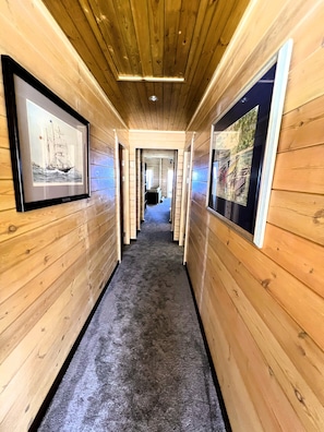 The Links Albatross | Living area | 50-inch flat-screen TV with digital channels