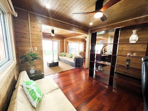 The Links Birdie | Living area | 50-inch flat-screen TV with digital channels