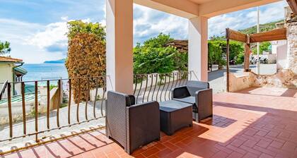 The Pearl of the Gulf a stone's throw from the sea.