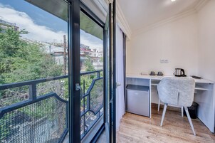 Standard Room | City view