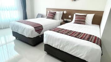 Standard Twin Room, City View | 2 bedrooms, free WiFi, bed sheets