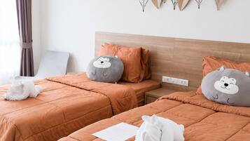 Free WiFi, bed sheets