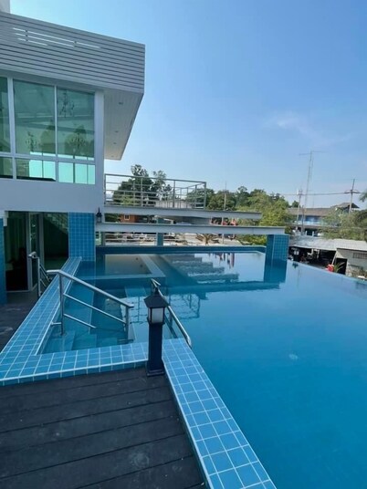 Laemchabang 克莉絲特拉飯店
