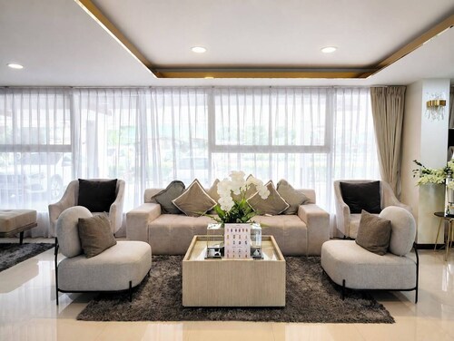 Christella Hotel Laemchabang