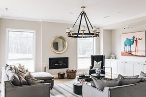 TV, fireplace, offices