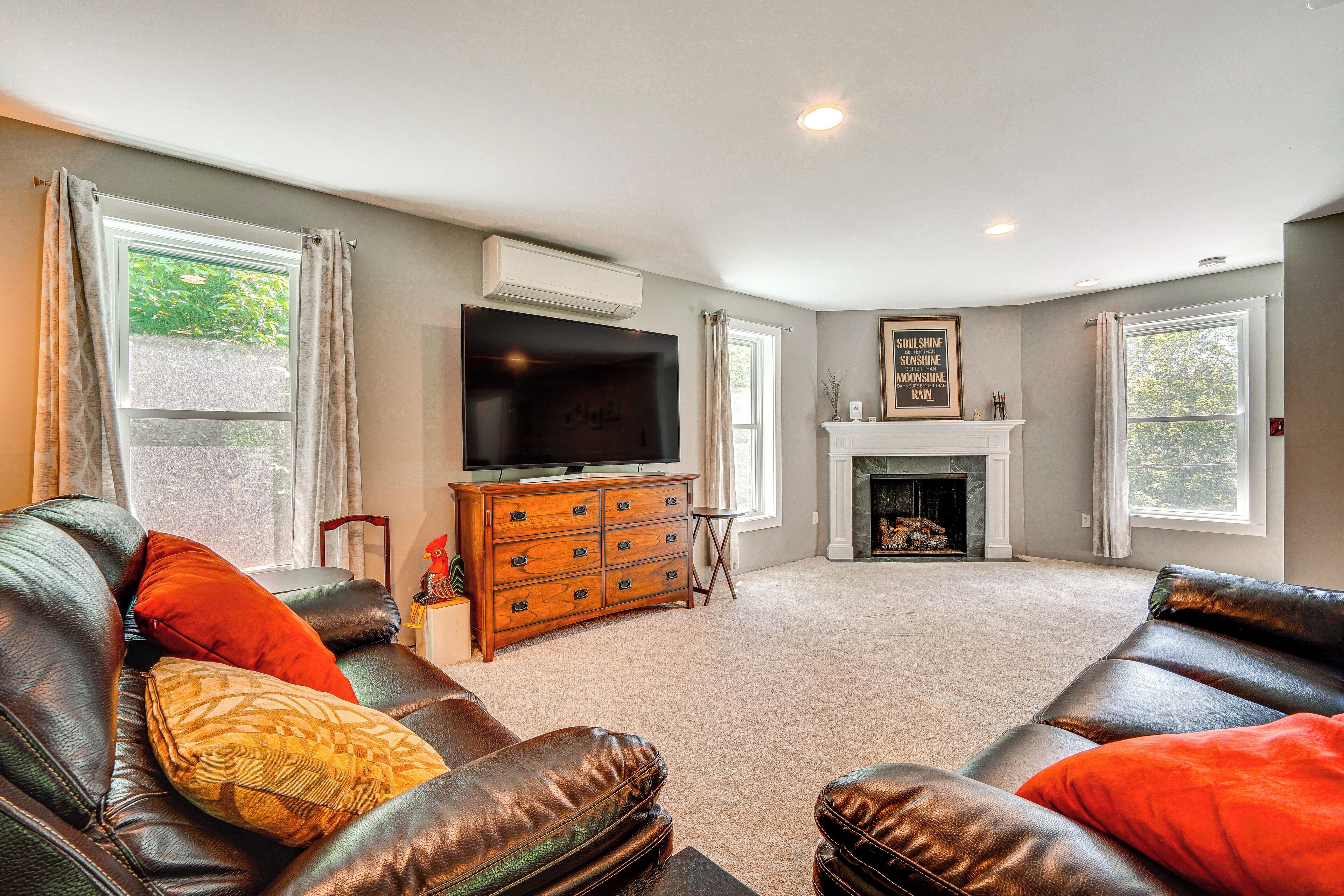 Wilmington Retreat Near Trails, Skiing & Festivals