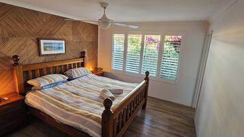 1 chambre, fer et planche Ă repasser, lit parapluie, Wi-Fi