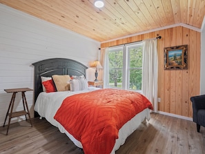 6 bedrooms, free WiFi, bed sheets