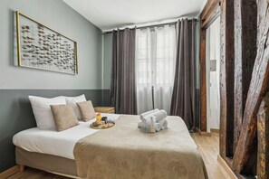 3 bedrooms, iron/ironing board, Internet, bed sheets