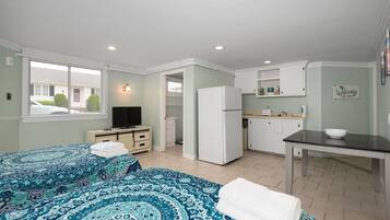 1 bedroom, iron/ironing board, WiFi