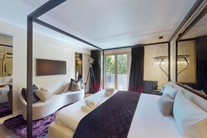 3 camere, una scrivania, ferro/asse da stiro, Wi-Fi gratuito