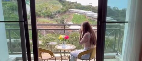 Apartment, Balcony, Mountain View | Terrace/patio