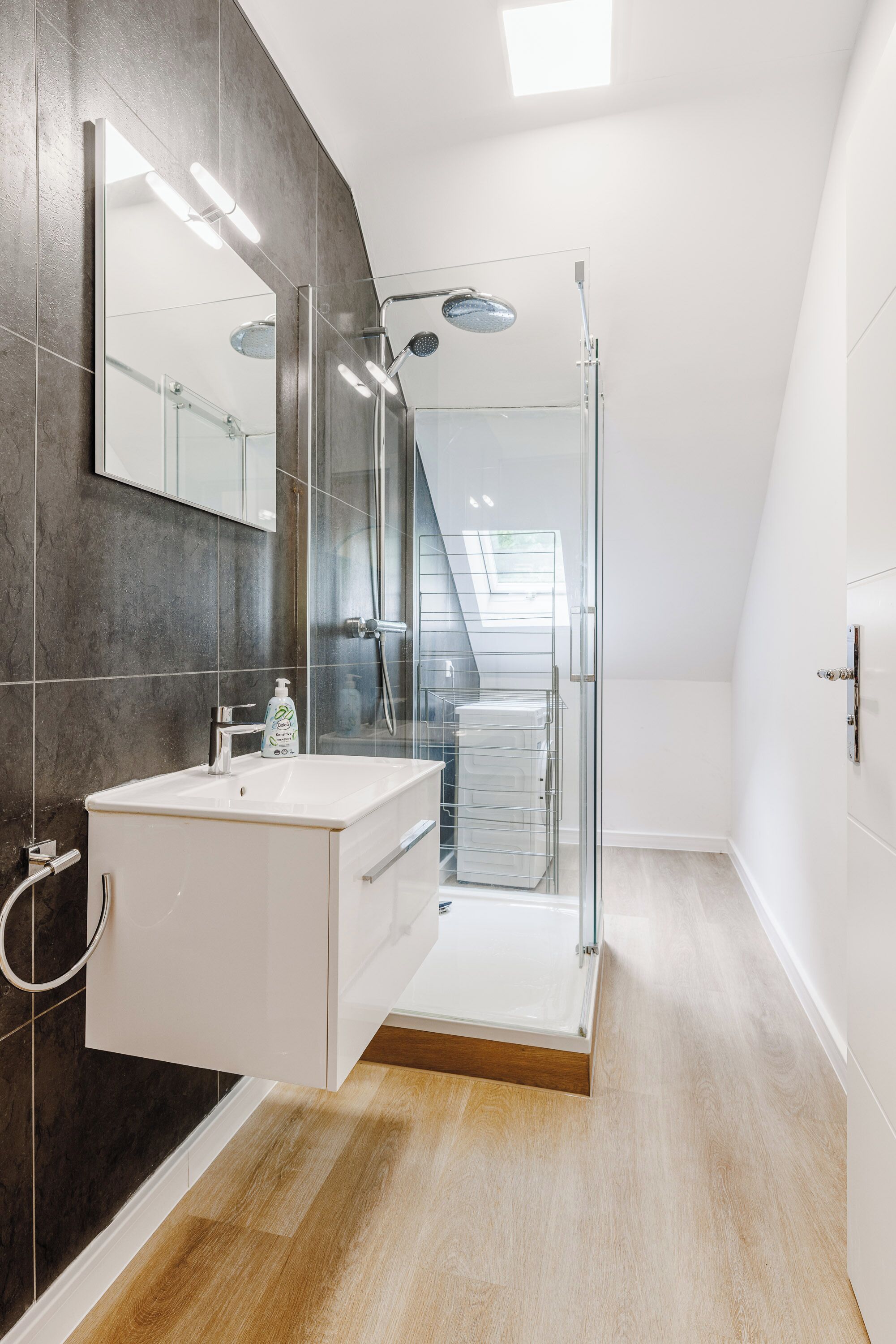 Shower, towels, soap, toilet paper