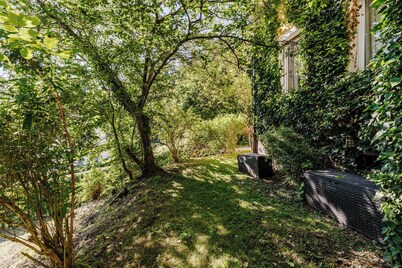 Fantastic apartment with bathtub