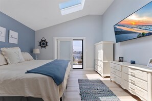 3 bedrooms, iron/ironing board, free WiFi