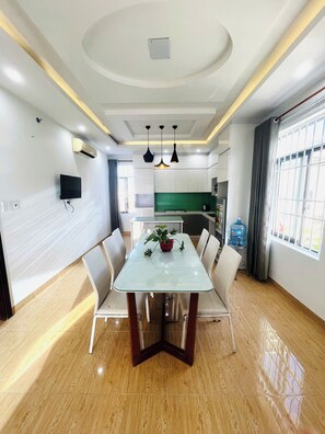 Familielejlighed | Spisestue