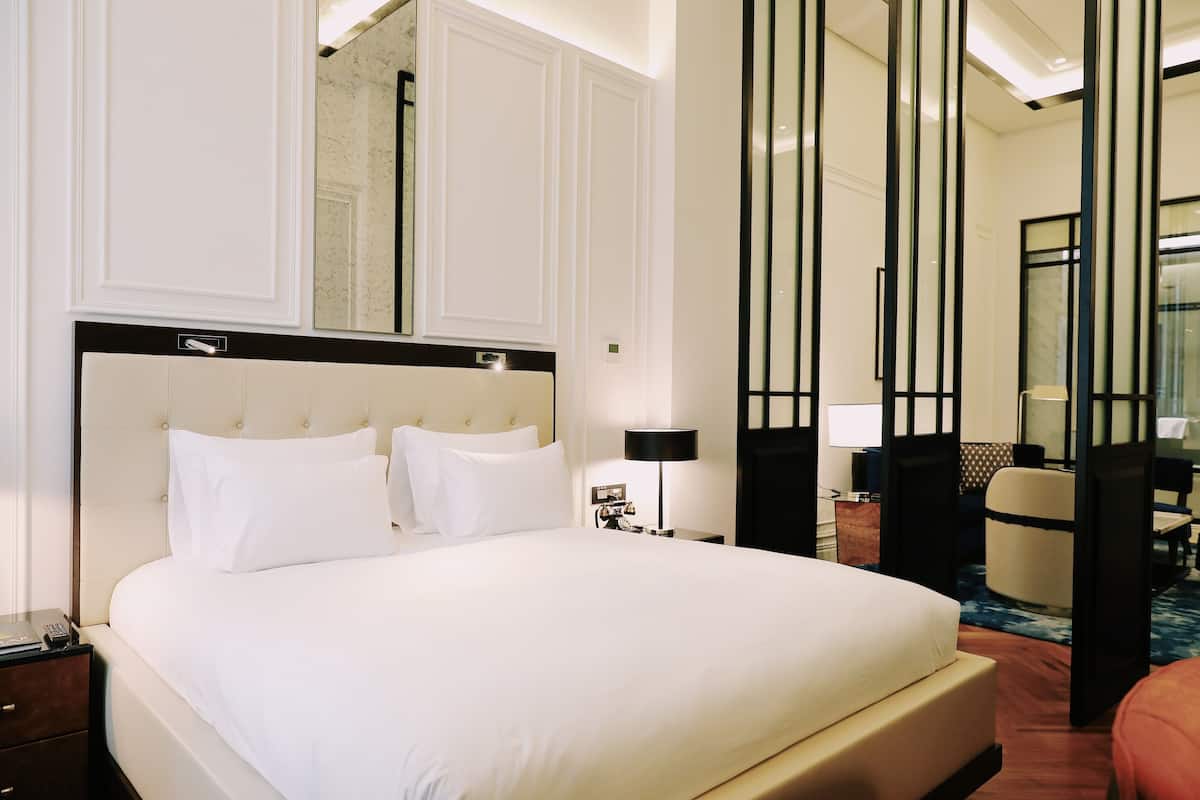 Minibar, caja fuerte, decoración individual y mobiliario individual