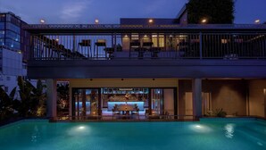 Outdoor pool, open 6:00 AM to 8:00 PM, pool loungers - La Siesta Premium Saigon Central (Ho Chi Minh City)