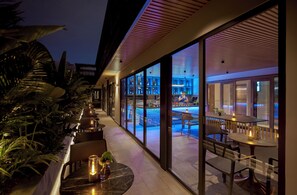2 bars/lounges, poolside bar - La Siesta Premium Saigon Central (Ho Chi Minh City)