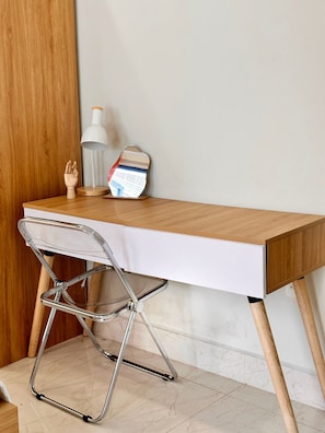 Zimmersafe, Schreibtisch, kostenloses WLAN